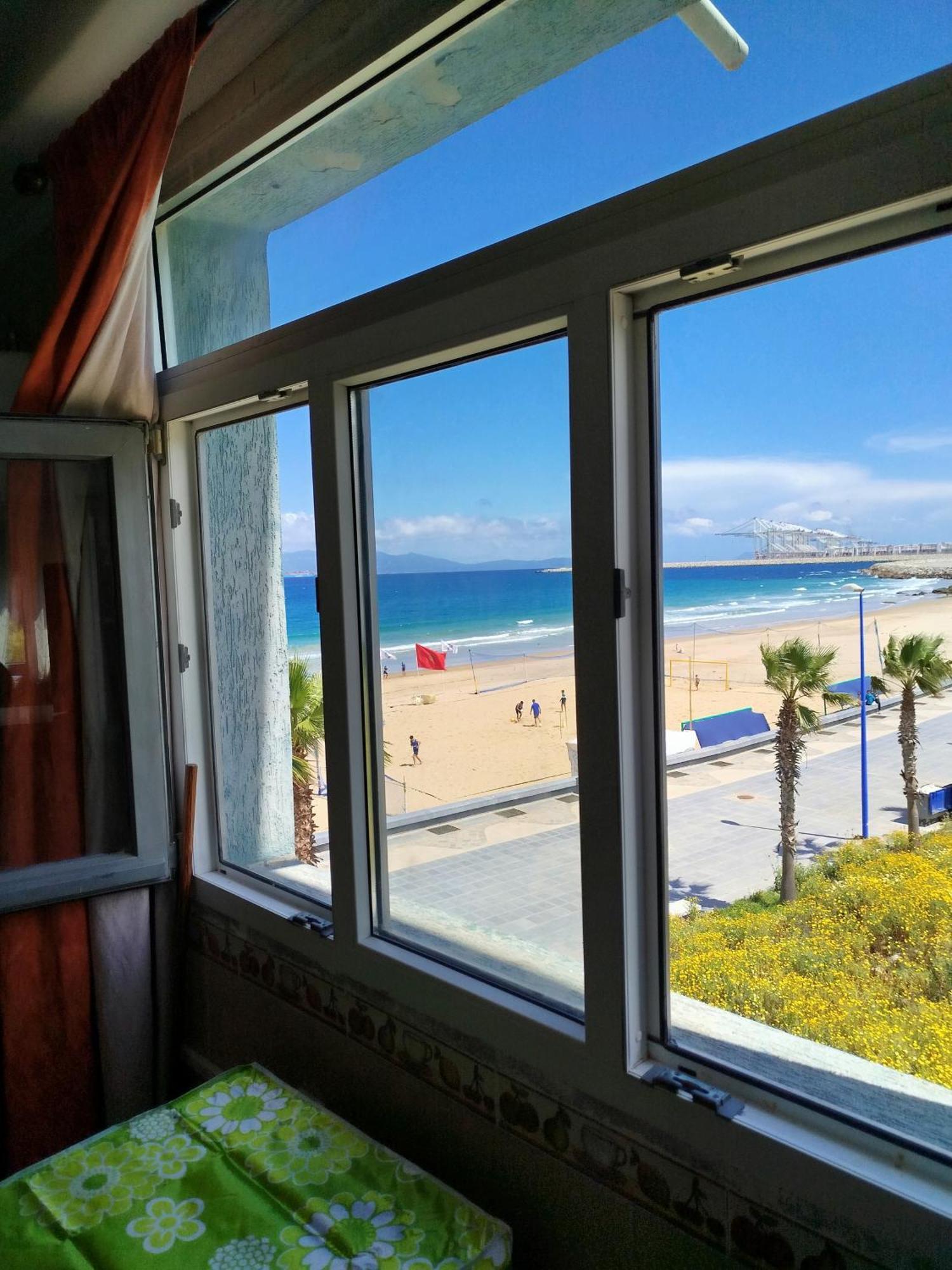 Apartment Corniche Ksar Sgher Ksar Sghir Exteriör bild